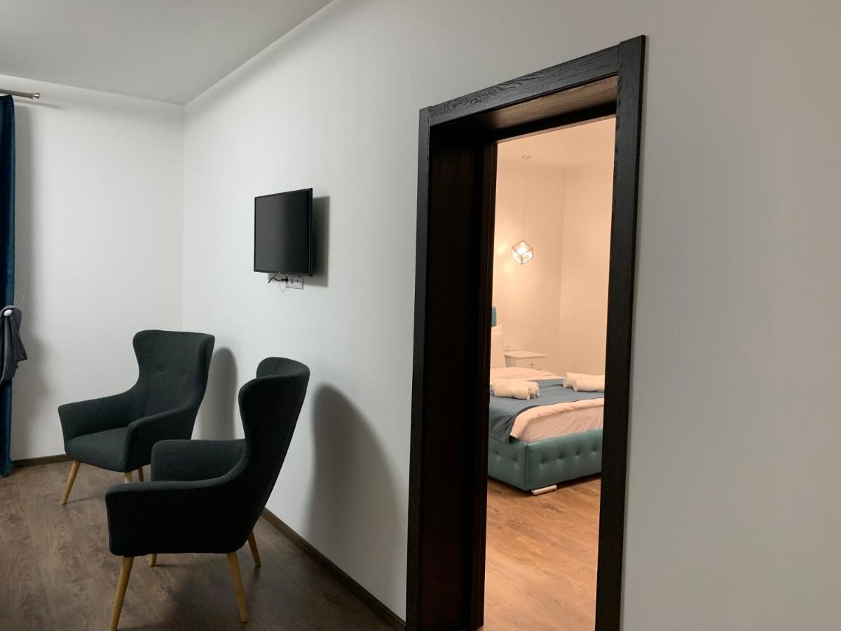Imperial Hotel Bukovel Bagian luar foto