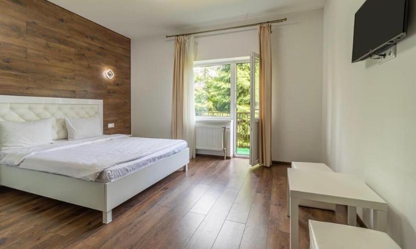 Imperial Hotel Bukovel Bagian luar foto