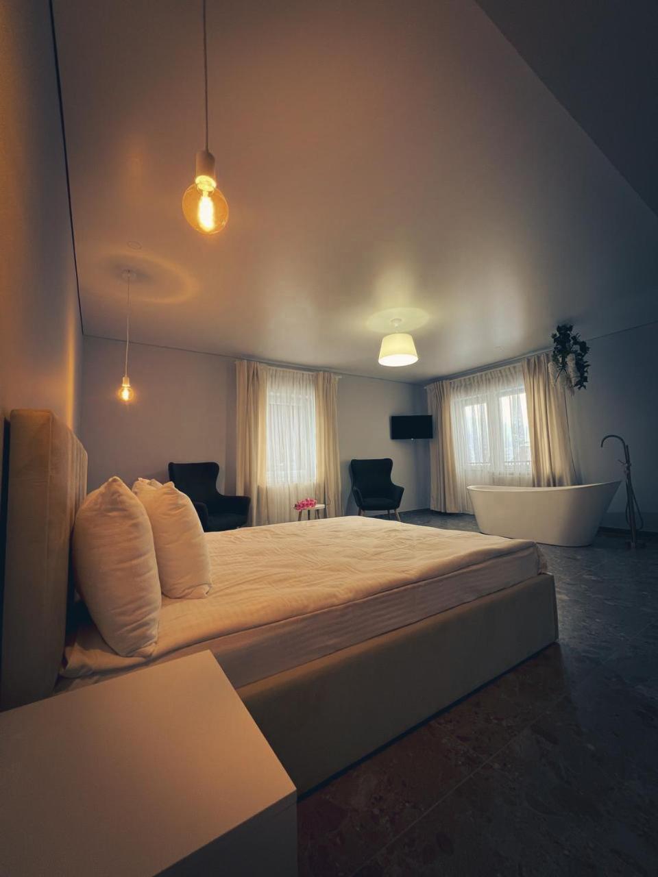 Imperial Hotel Bukovel Bagian luar foto