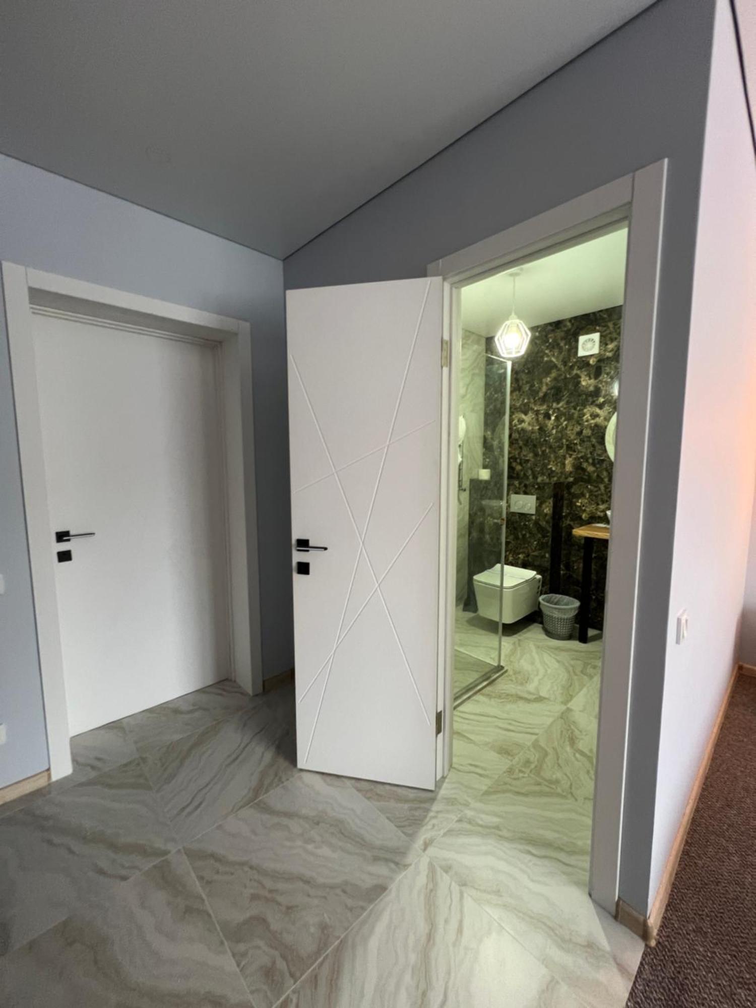 Imperial Hotel Bukovel Bagian luar foto